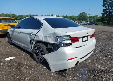 2018 BMW 530I xDrive z USA, uszkodzony, nr VIN WBAJA7C58JWA71818